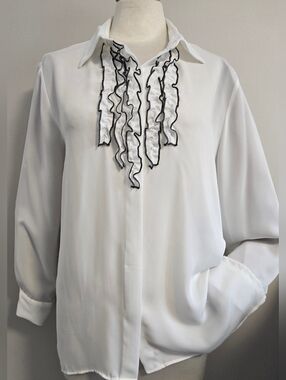 ZARA💫White Tuxedo Style Blouse M